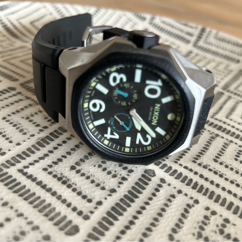 Nixon Tangent with PU wristband